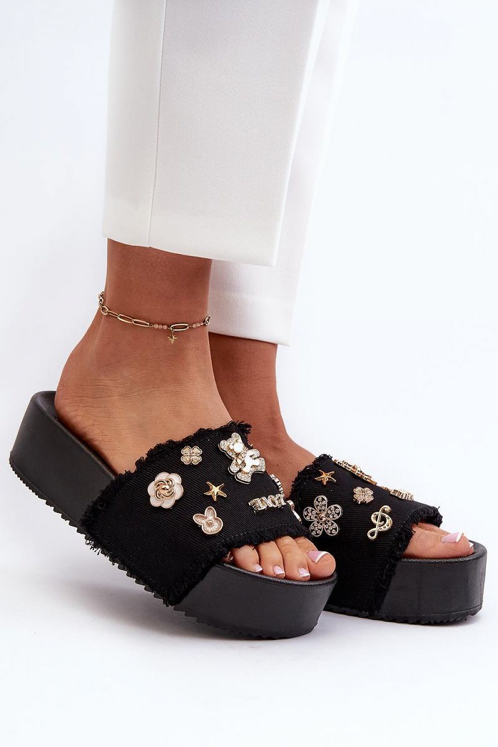 Flip-flops model 196952